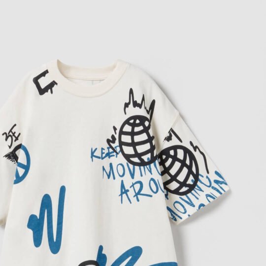 T-SHIRT WITH PRINT